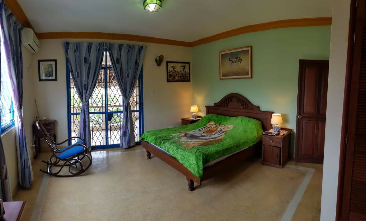 NYALI BEACH MOMBASA 5BR FULLY FURNISHED BEACH HOUSE ON QUICK SALE