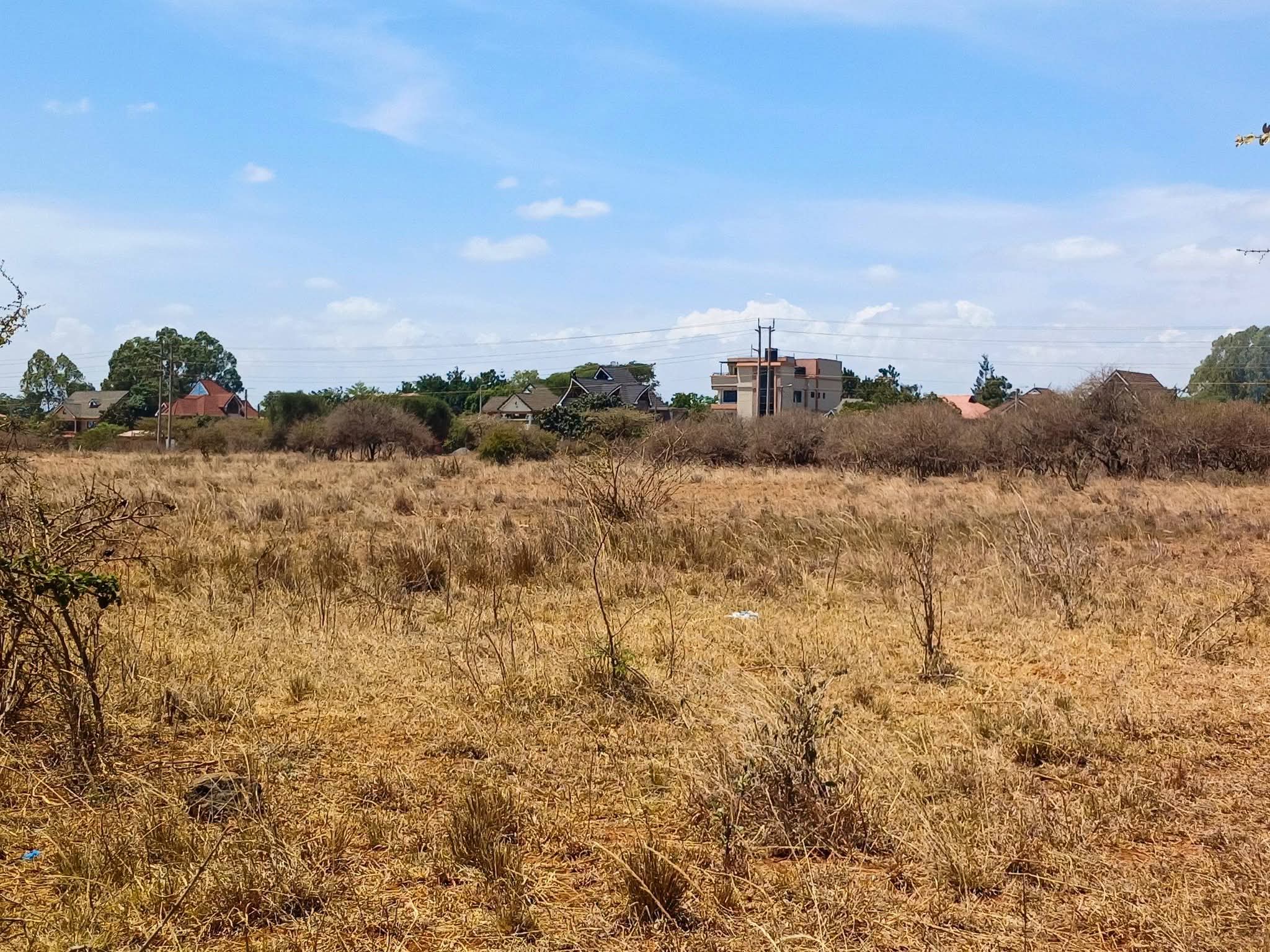 10 ACRES PRIME TARMAC LAND IN KENYATTA ROAD – EXIT 14