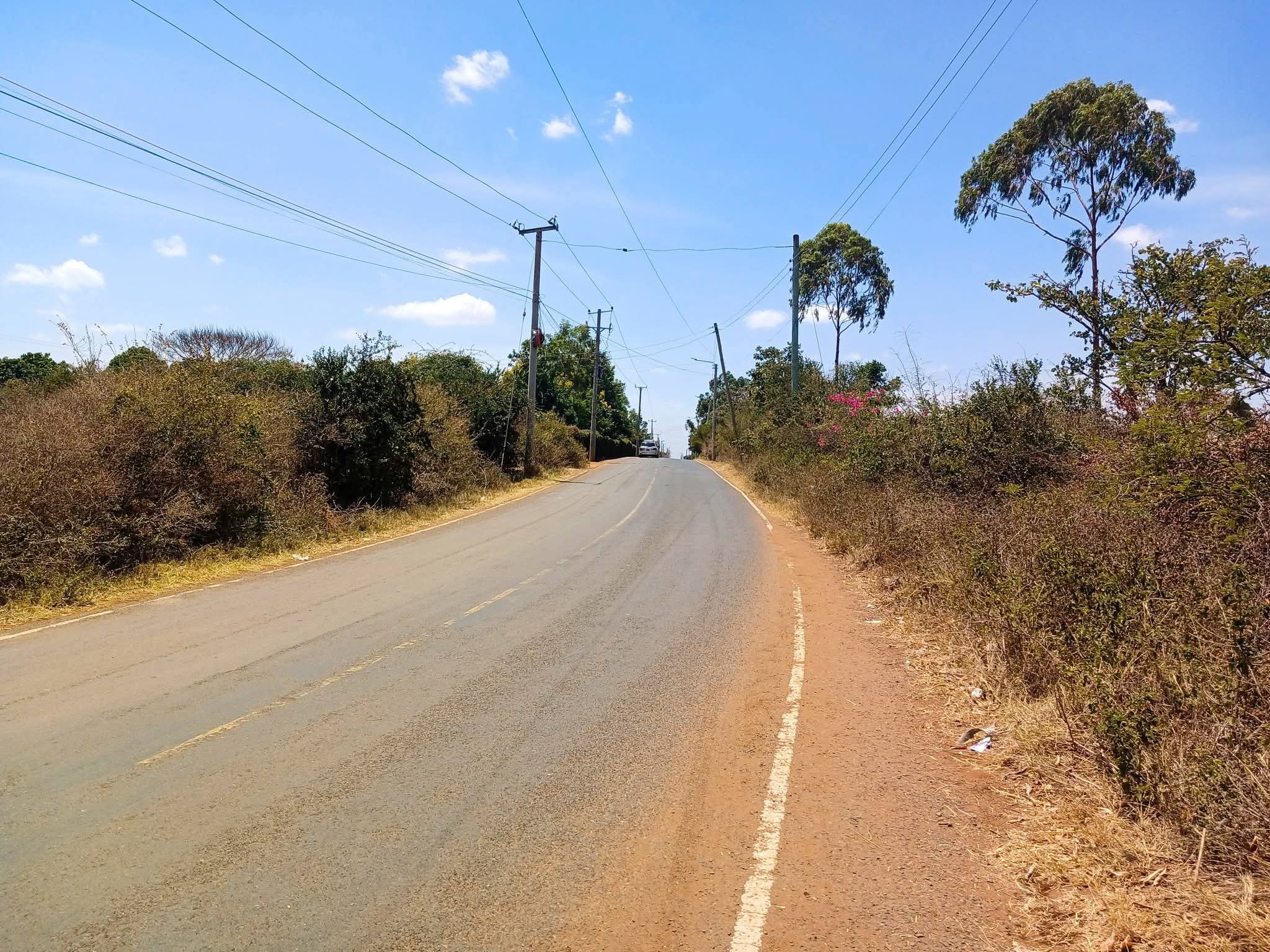 10 ACRES PRIME TARMAC LAND IN KENYATTA ROAD – EXIT 14
