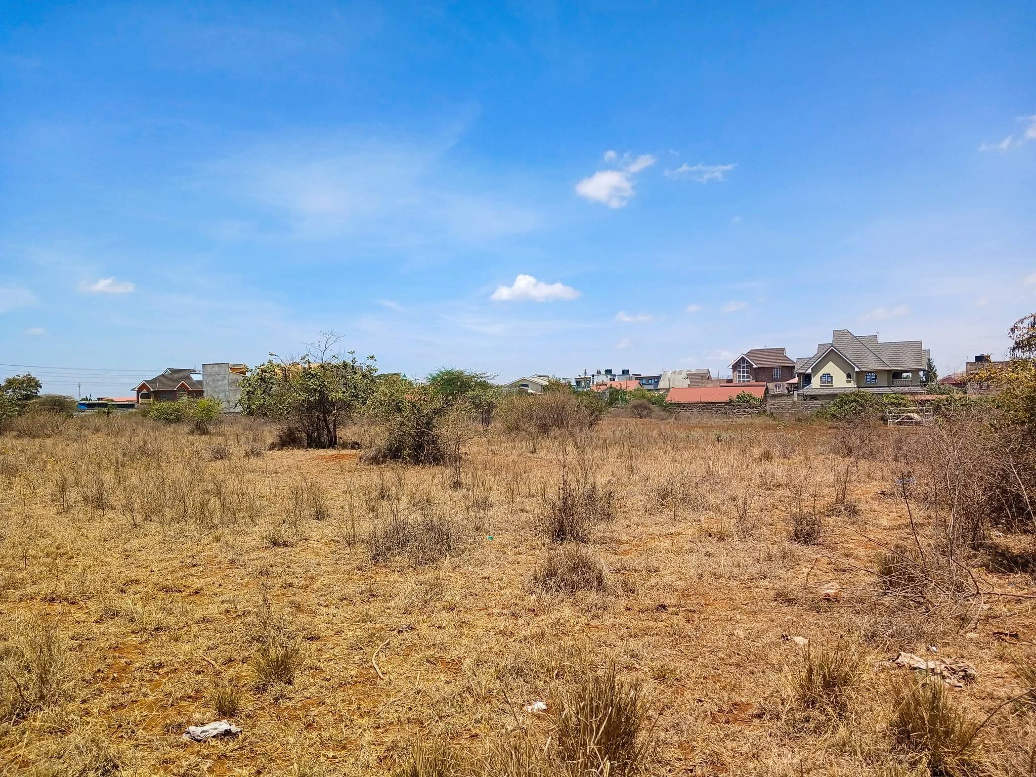 10 ACRES PRIME TARMAC LAND IN KENYATTA ROAD – EXIT 14