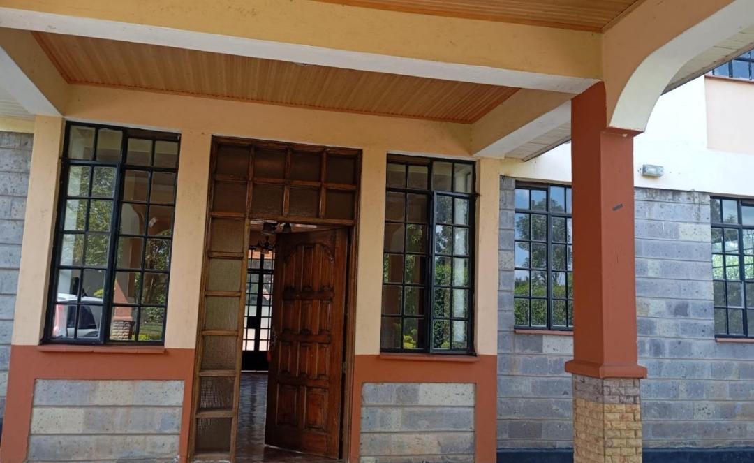 Muthaiga North 6 Bedroom +SQ House for Rent 