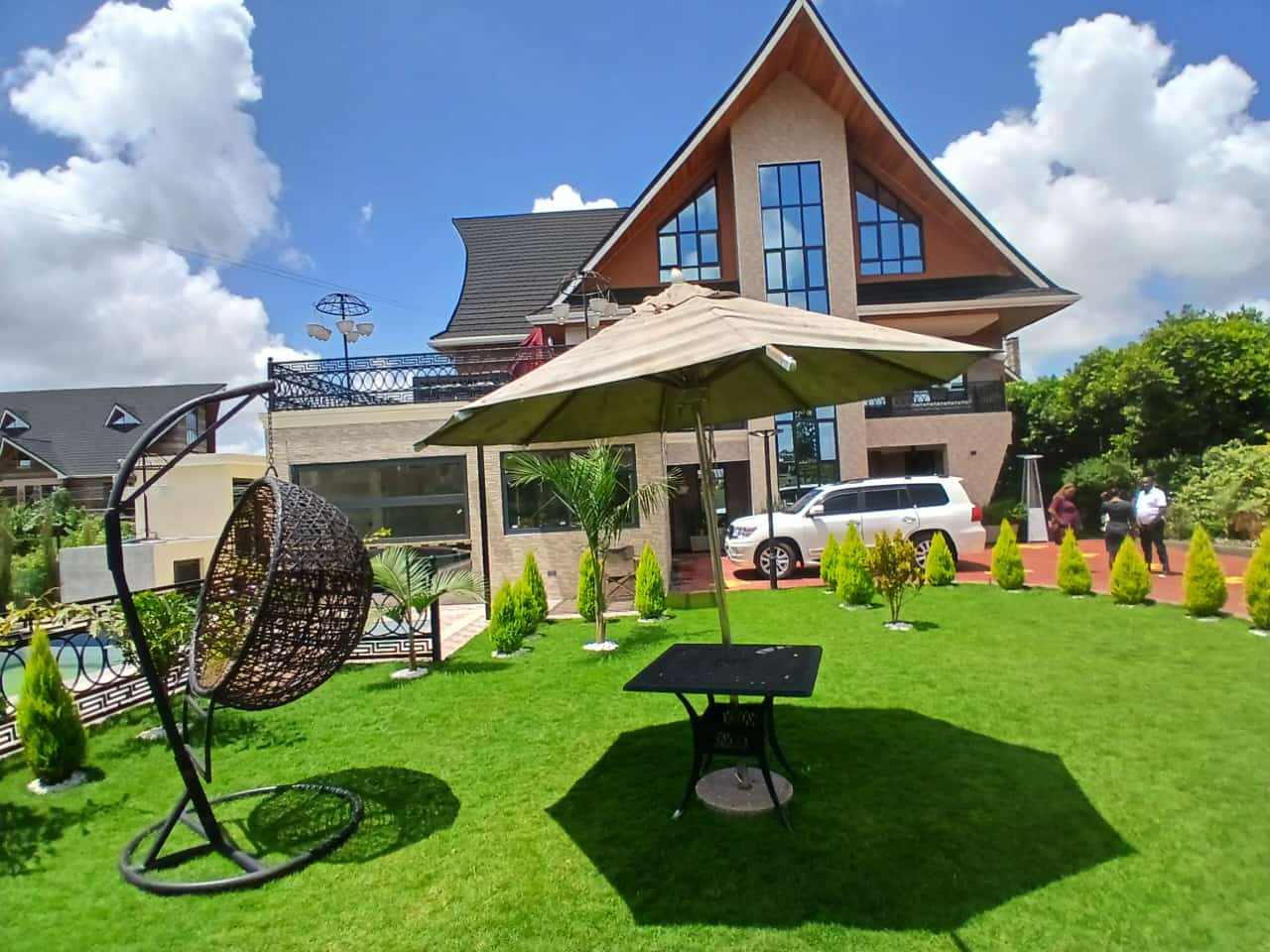6 Bedroom Villa For Sale in Daykio Bustani, Ruiru + Swimming Pool