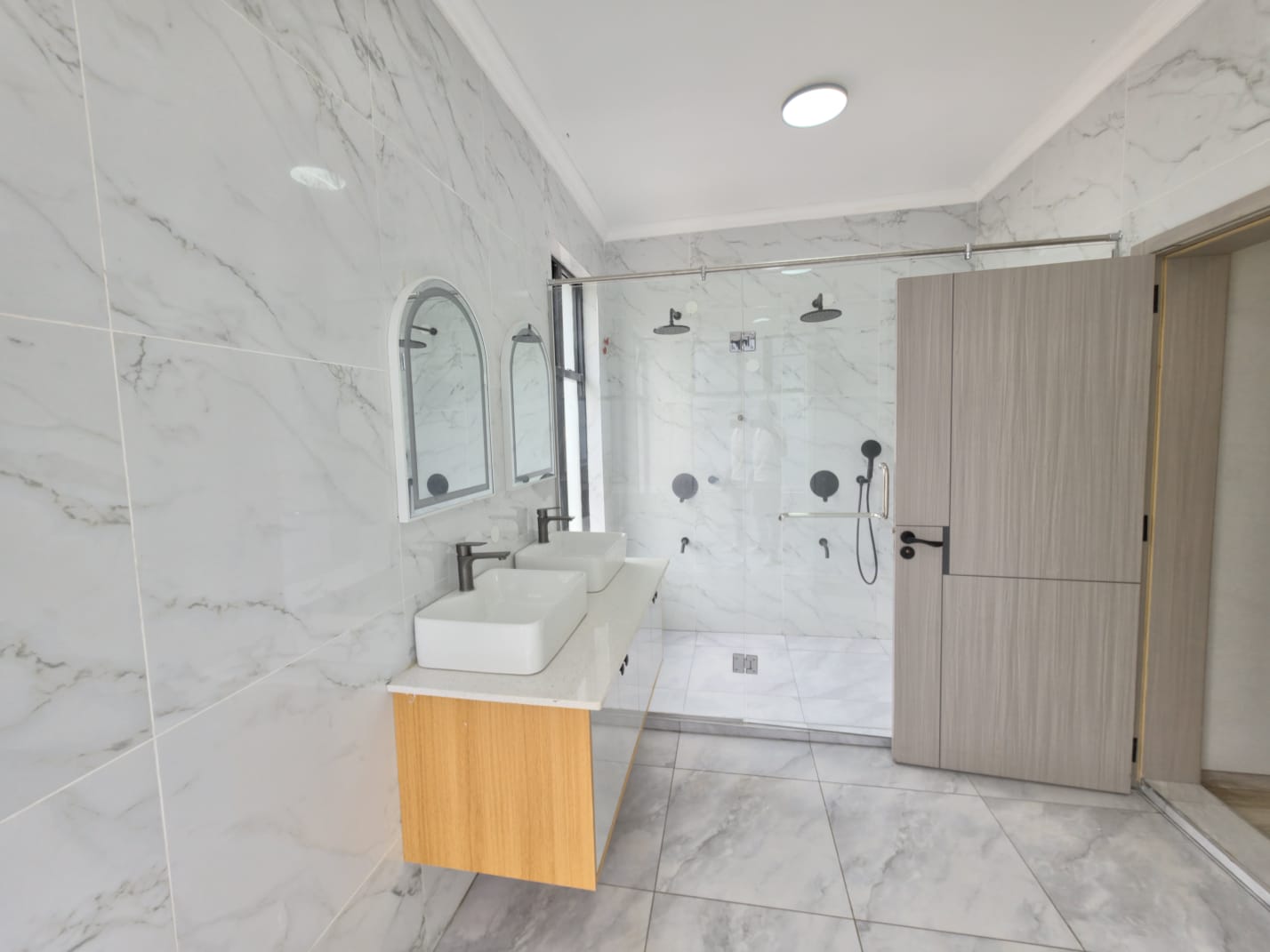 5 Bedroom Maisonatte for Sale in Mugutha, Ruiru | Double Volume Lounge