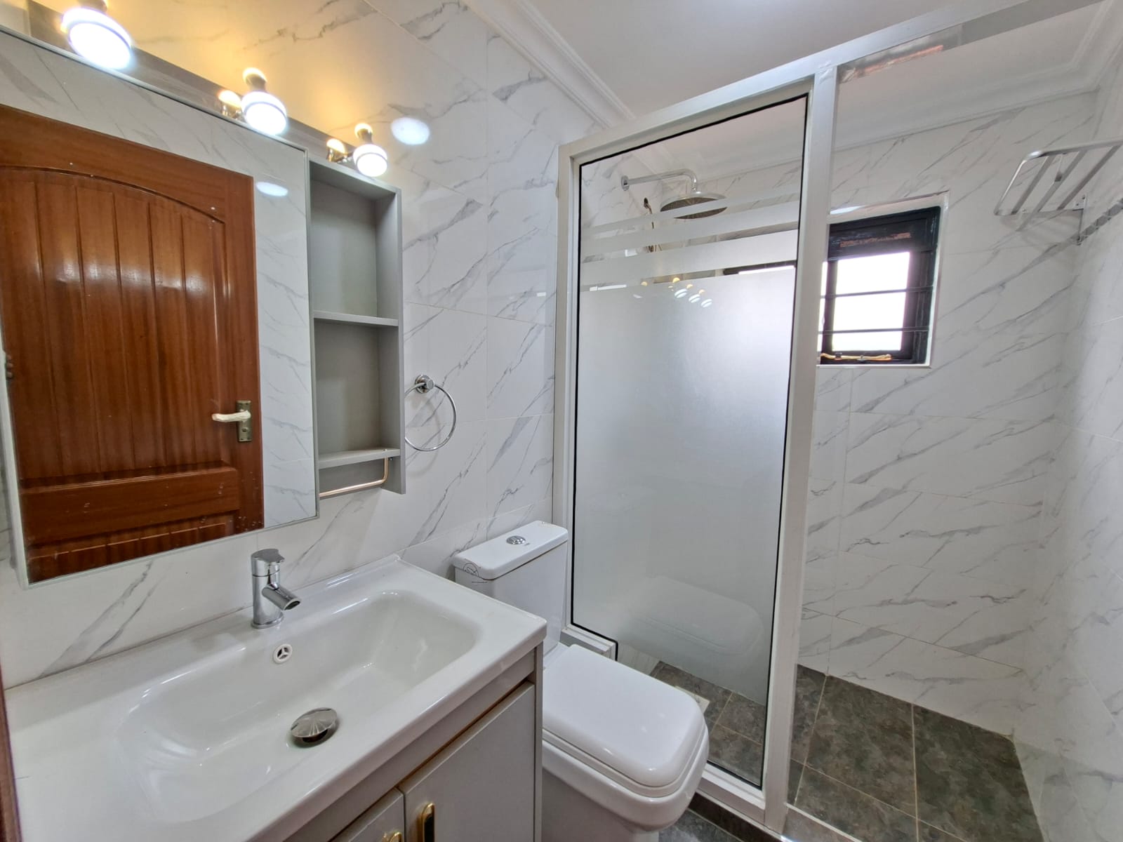 5 Bedroom Luxury Villa for Sale in Runda Evergreen, Nairobi