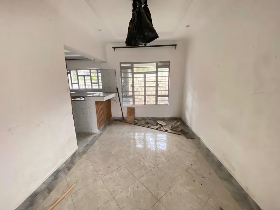 3 Bedroom Bungalow + SQ for Sale in Matasia