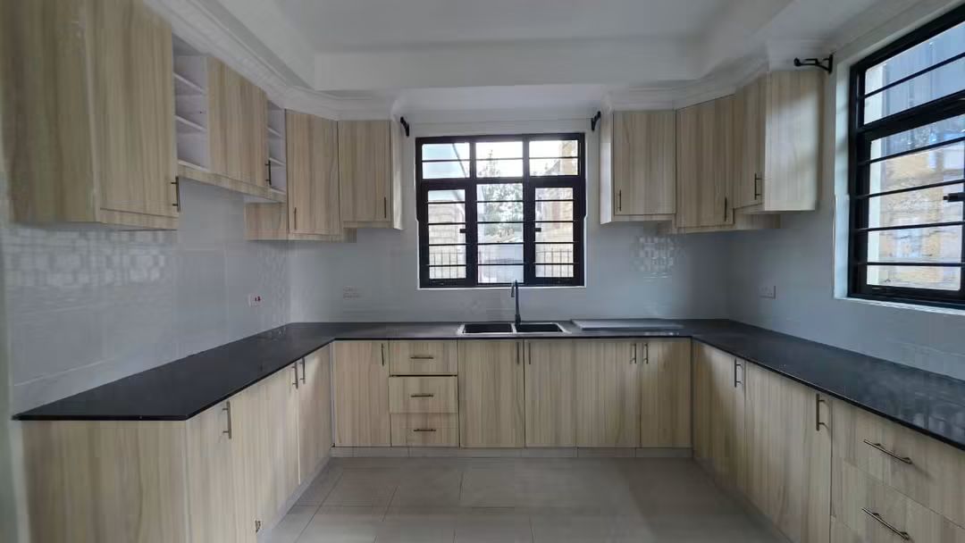 3 Bedroom House + DSQ for Sale in Merisho, Matasia 