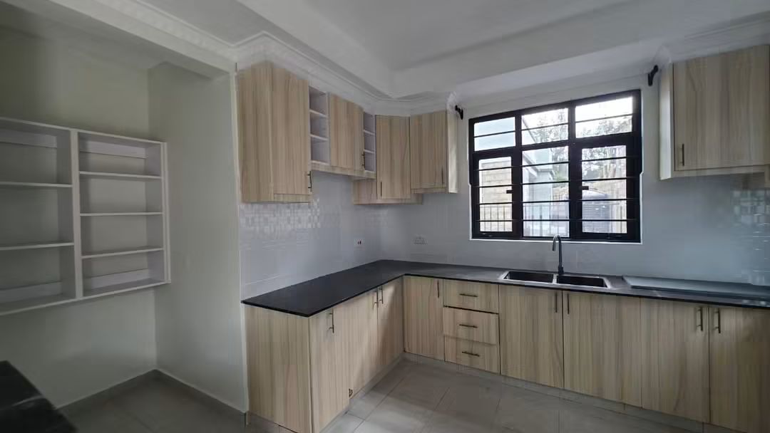 3 Bedroom House + DSQ for Sale in Merisho, Matasia 
