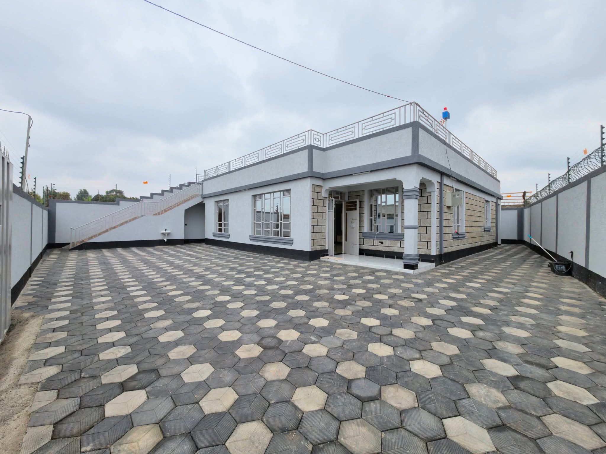 3 Bedroom Flat-roof House for Sale in Ruiru Mugutha