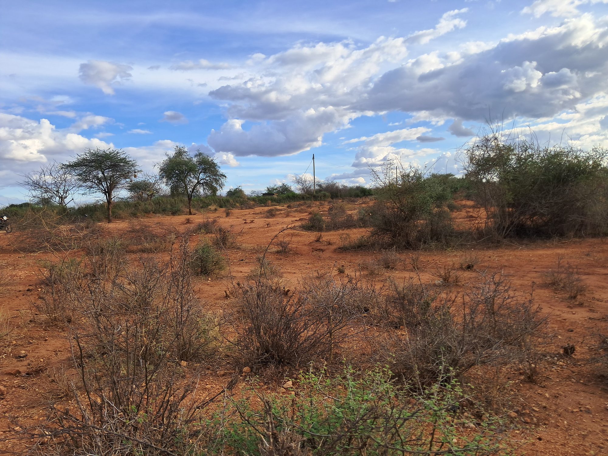 Embu county, Kiambere isako Land next to school institution 350000