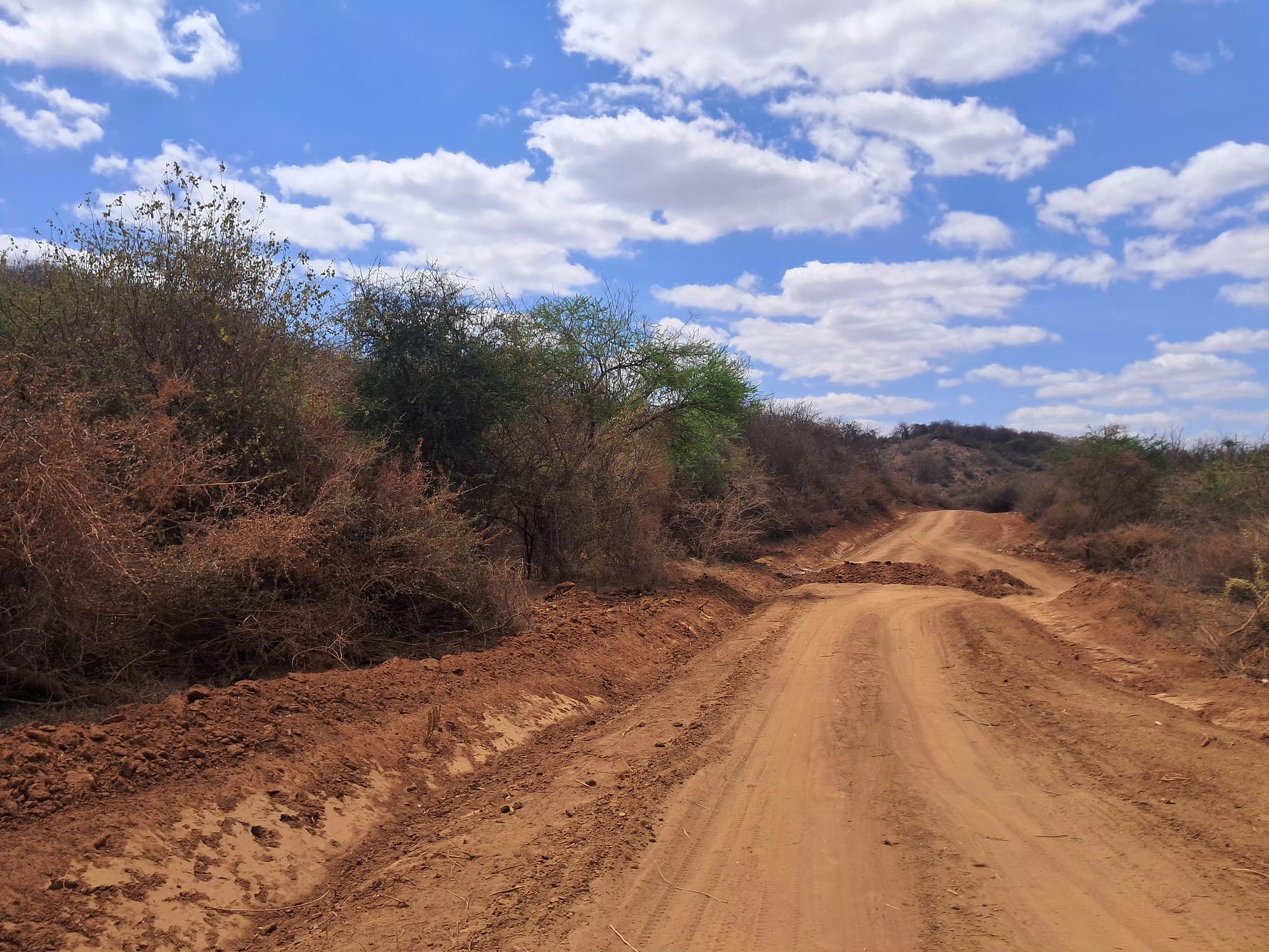 16 Acres Agricultural grazing land at kiambere 